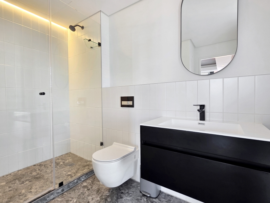 2 Bedroom Property for Sale in Sea Point Western Cape